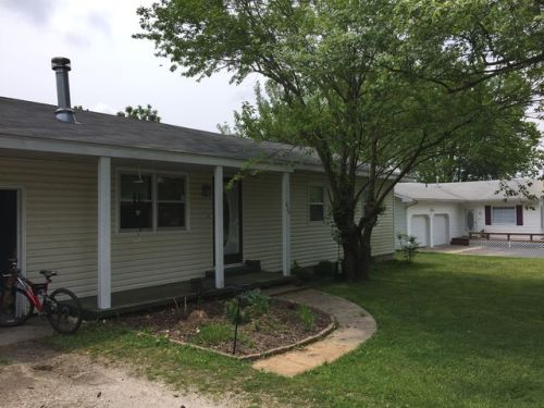 624 Willow Ln, Lebanon, MO 65536-3577