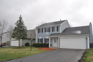 5 Aspen Ct, Streamwood, IL 60107-1888