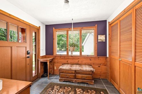 172 Olson Rd, Esko, MN 55733-9411