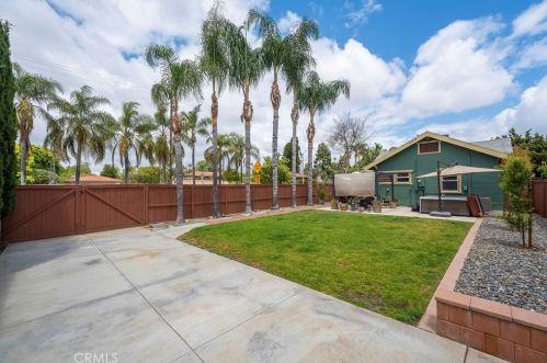 227 Helena St, Anaheim CA  92805-2939 exterior