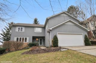 4222 White Birch Dr, Lisle, IL 60532-1251