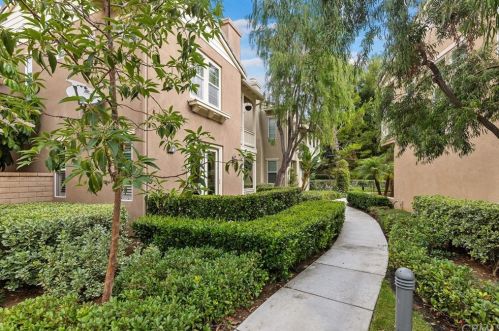 107 Canopy, Irvine CA  92603-0658 exterior