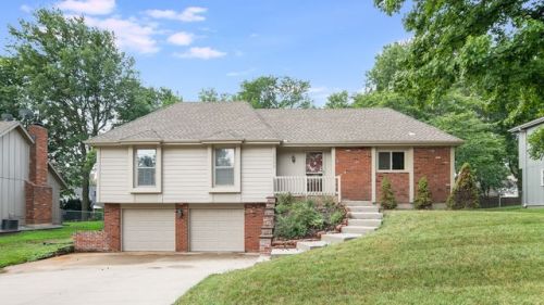 12049 99th St, Shawnee Mission, KS 66215-1659