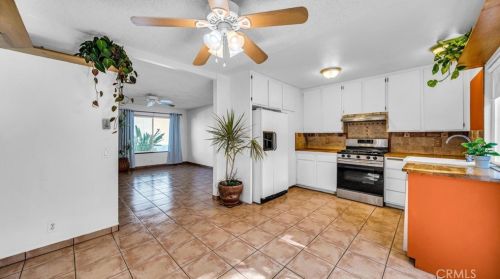 37 Firwood, Irvine CA  92604-4633 exterior
