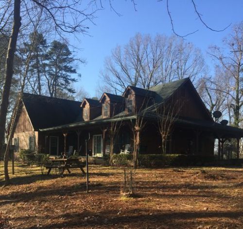 335 Rolling Oaks Dr, Grenada, MS 38901-9295