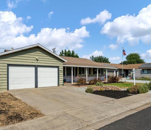 209 Charles Ave, Manteca, CA 95336-4901