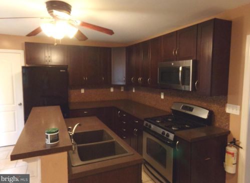 114 Orange Ave, Browns Mills, NJ 08015-2133