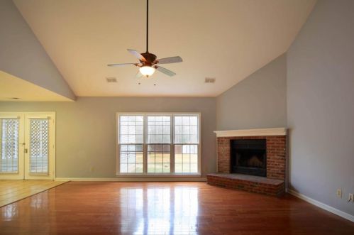 2894 Bottle Brush Dr, Lithia Springs, GA 30122-4302