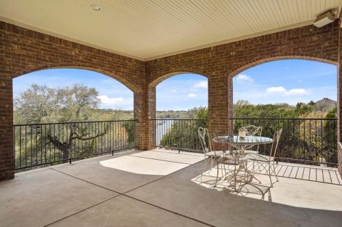 2011 Grn Wing, Granbury TX 76049-5576 exterior