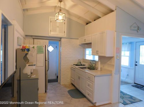 104 Amberjack Way, Lavallette NJ  08735-1203 exterior