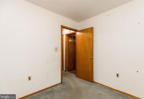 427 Holiday Dr, Aberdeen MD  21001-1813 exterior