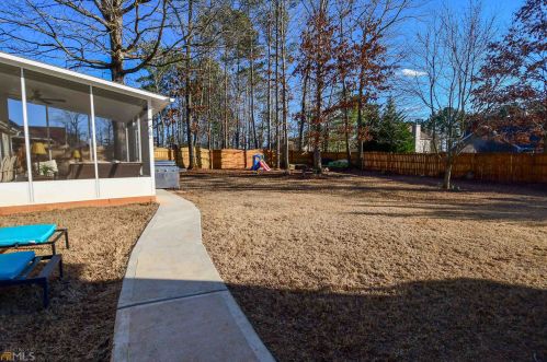 245 Creekside Cir, Hampton GA  30228-5582 exterior