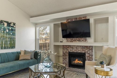 19899 Tufts Dr, Aurora CO  80015-3478 exterior