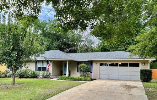 102 Forest Mill Dr, Warner Robins, GA 31088-6601
