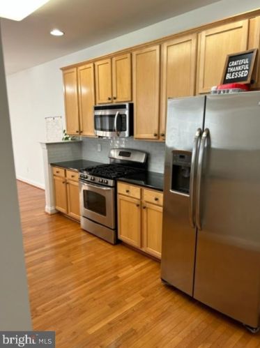 145 Heritage St, Trenton NJ 08691-4100 exterior