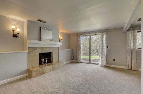 1681 Hickory Hill Dr, Saint Paul MN  55122-2527 exterior