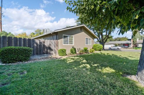 1320 Beverly Pl, Tracy, CA 95376-3358