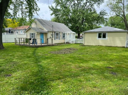 2710 40 St, Hammond IN 46322-2731 exterior