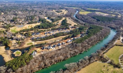 628 Crescent River Pass, Suwanee GA  30024 exterior
