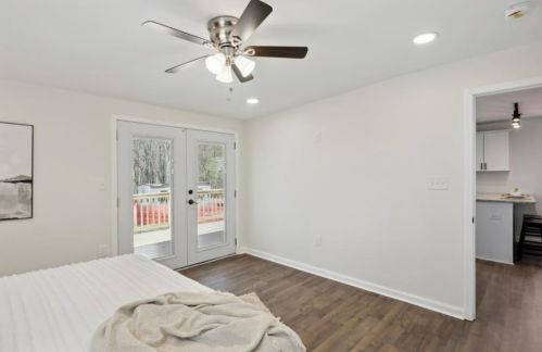 2695 George St, Atlanta GA  30318-1122 exterior