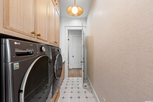 656 750, Woodland Hills UT 84653-5653 exterior