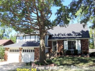 536 125th Ter, Olathe KS  66061-2726 exterior