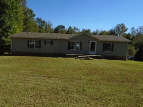 591 Sydenham St, Danville, VA 24541-6450