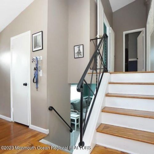 62 Annapolis Dr, Hazlet NJ  07730-2354 exterior