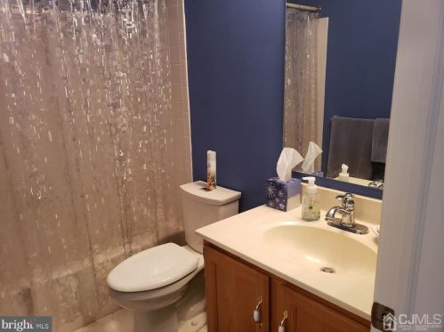 45 Chicopee Dr, Princeton, NJ 08540-1826