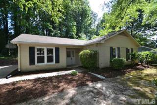 512 Park St, Cary, NC 27511-3523