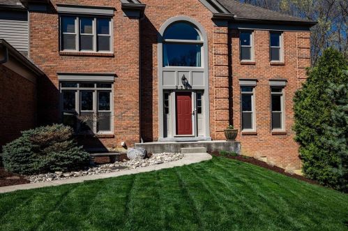 2359 Heather Hill Blvd, Cincinnati OH  45244-2666 exterior