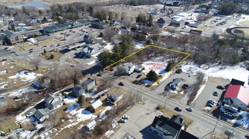 30 Sanford Rd, Wells, ME 04090-5540