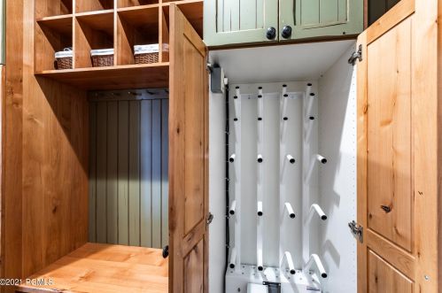 6050 Mtn Rnch Dr, Park City UT 84098-6177 exterior