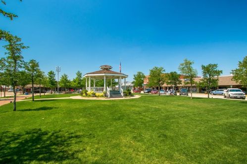 1544 Jackson St, Carrollton TX 75006-6255 exterior