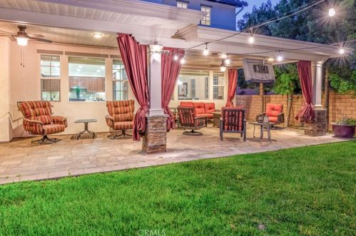 16352 Sierra Heights Dr, Riverside CA  92503-8457 exterior