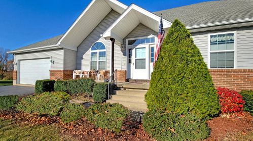 1409 Willow Ln, Alden, IL 60033-3712