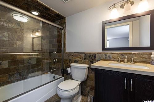 2328 Chapman Rd, Glendale CA  91214-3013 exterior
