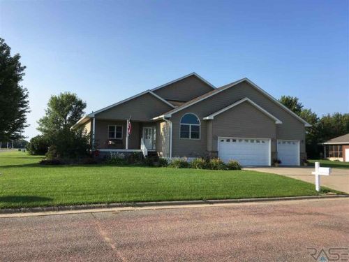 1005 Walnut St, Alsen SD  57004-2311 exterior