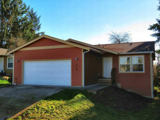 416 65th St, Tacoma, WA 98408-6219