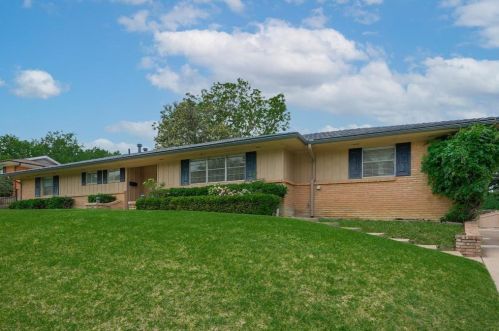 1712 Ridgmar Blvd, Fort Worth TX  76116-2048 exterior