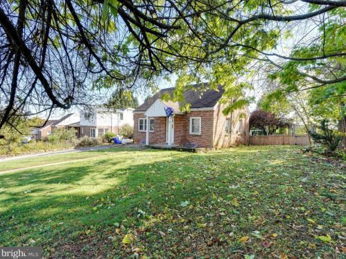 2360 Catherine St, York, PA 17408-4704