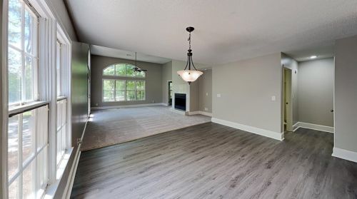 4015 Golfview Dr, Villa Rica, GA 30180-9767