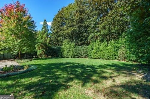 3180 Arden Rd, Atlanta GA  30305-1912 exterior