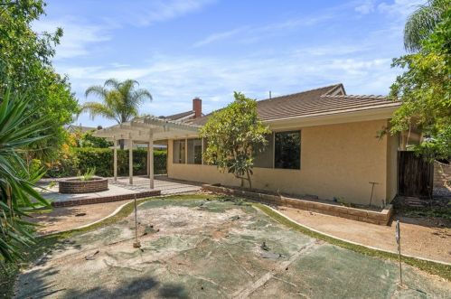 5347 Rural Ridge Cir, Anaheim CA  92807-4632 exterior