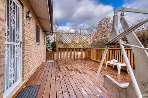 8457 North Ter, Niles IL  60714-2369 exterior