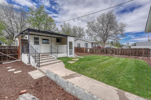 3130 Pearl St, Englewood CO  80113-2710 exterior