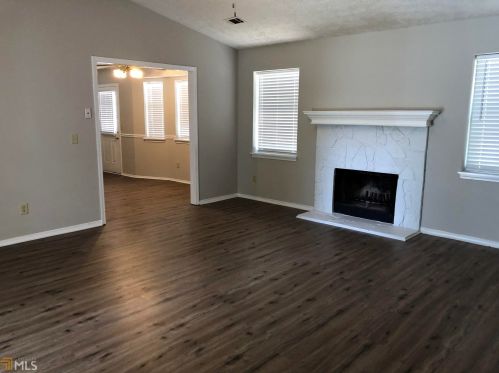 35 Autumn Cv, Porterdale, GA 30016-7539