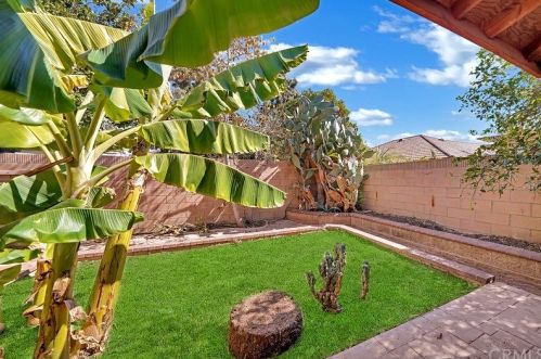 2218 San Lorenzo Ave, Santa Ana CA 92704-6039 exterior