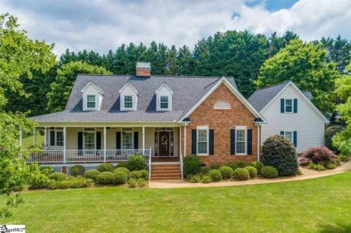 304 Holborne Dr, Easley, SC 29642-9359