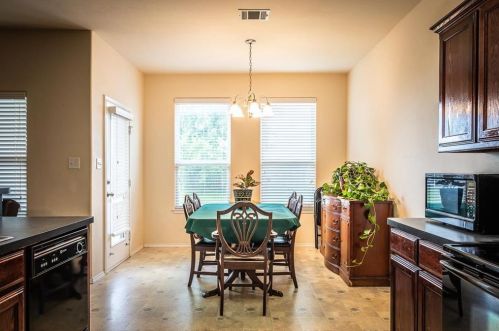 5736 Parkview Hills Ln, Fort Worth TX  76179-6714 exterior